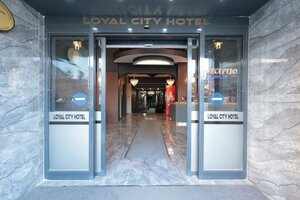 Гостиница Loyal City Hotel