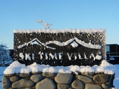 Гостиница Ski Time Lodge