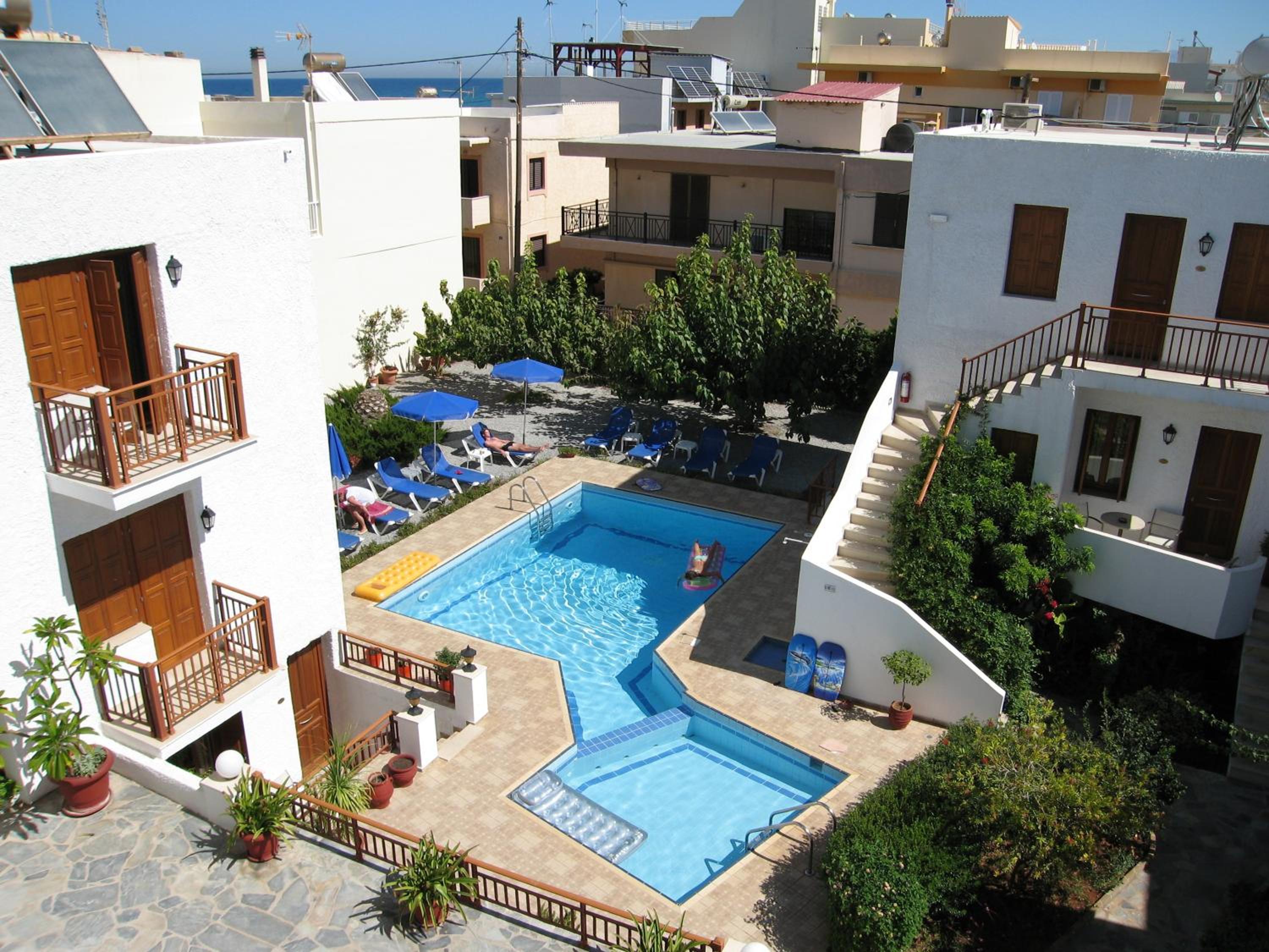 Фото отеля 1