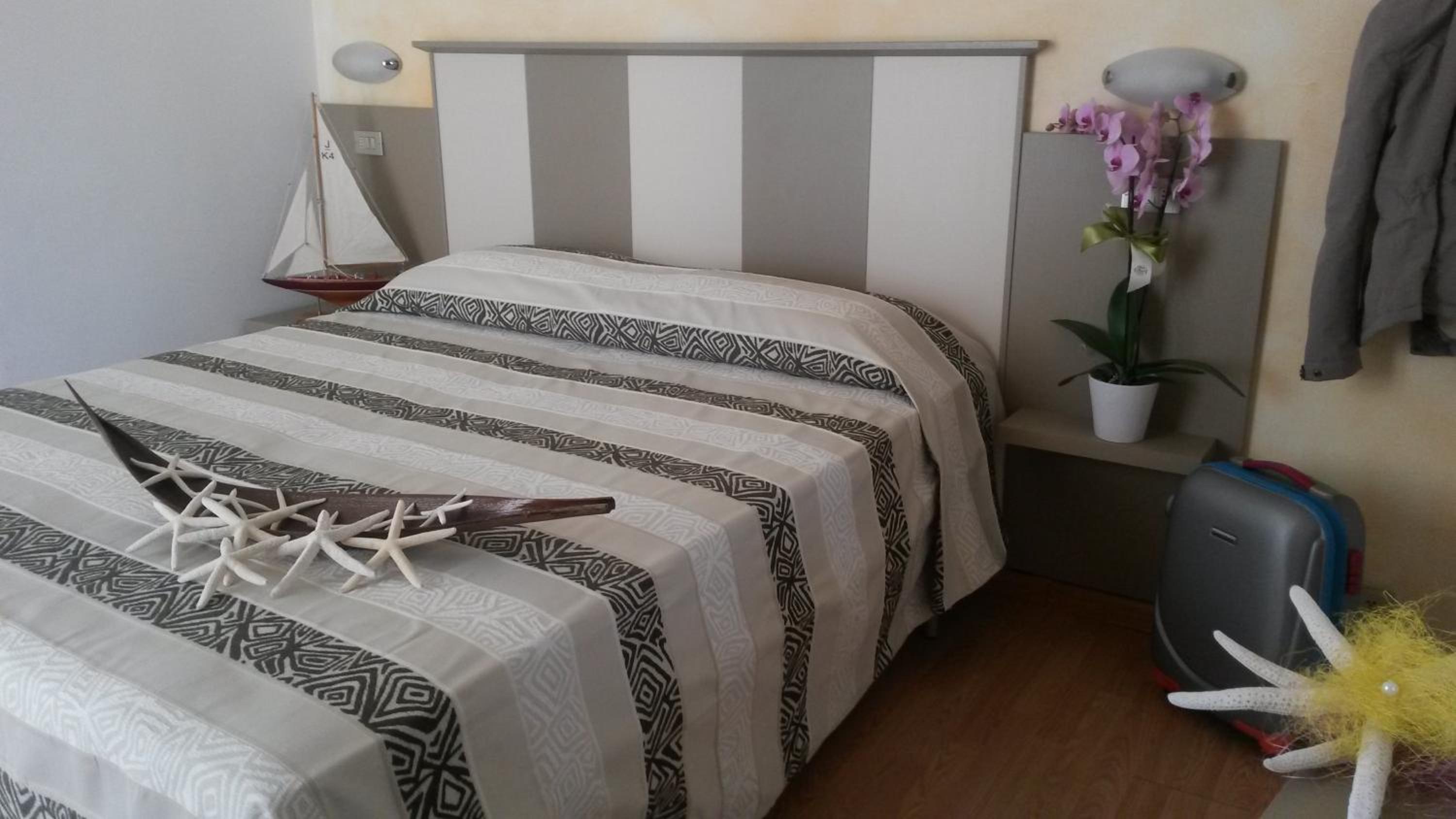 Фото Hotel Camelia