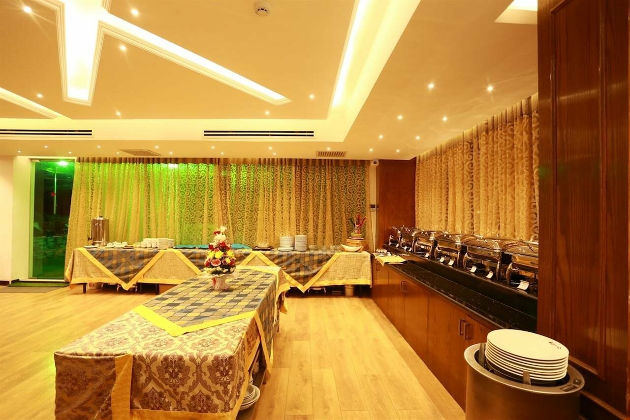 Фото Marino Royal Hotel