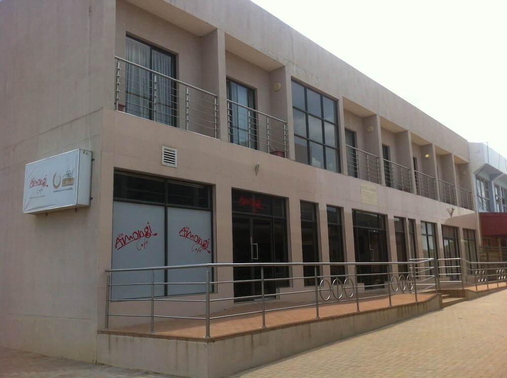 Фото Hotel LaBama