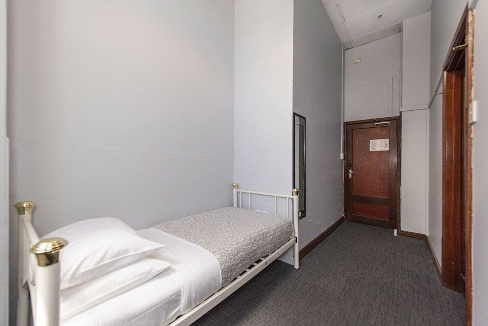 Фото The Old Swan Barracks - Hostel