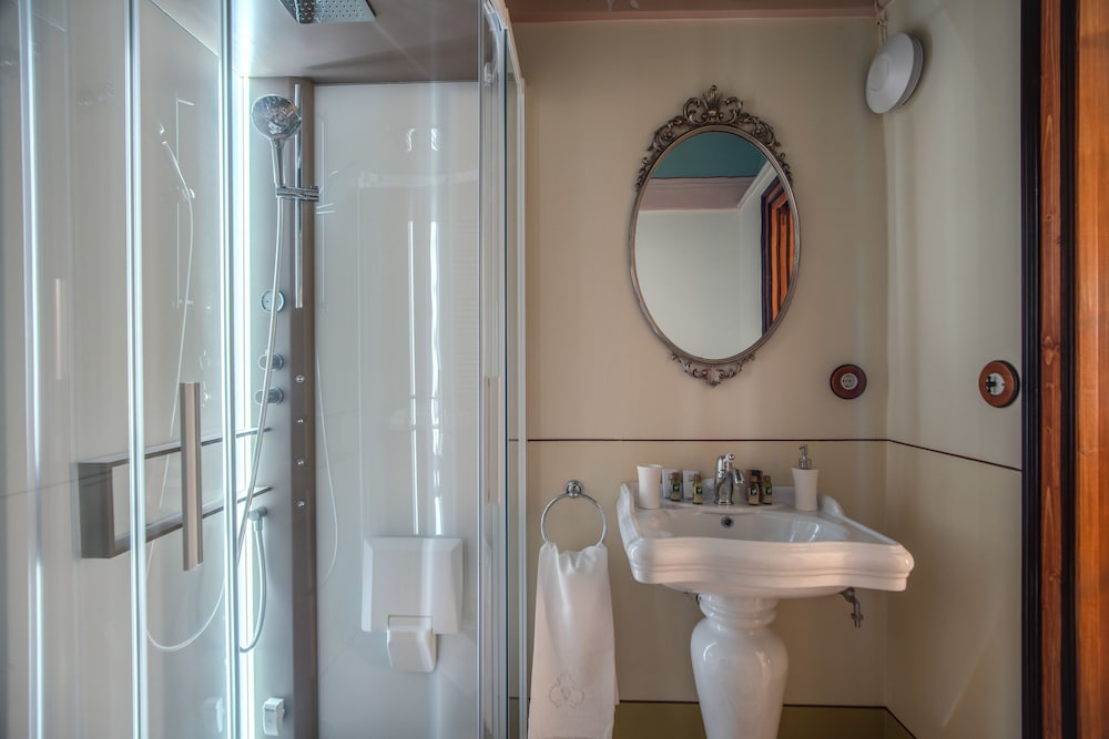 Фото Stunis Charme B&b