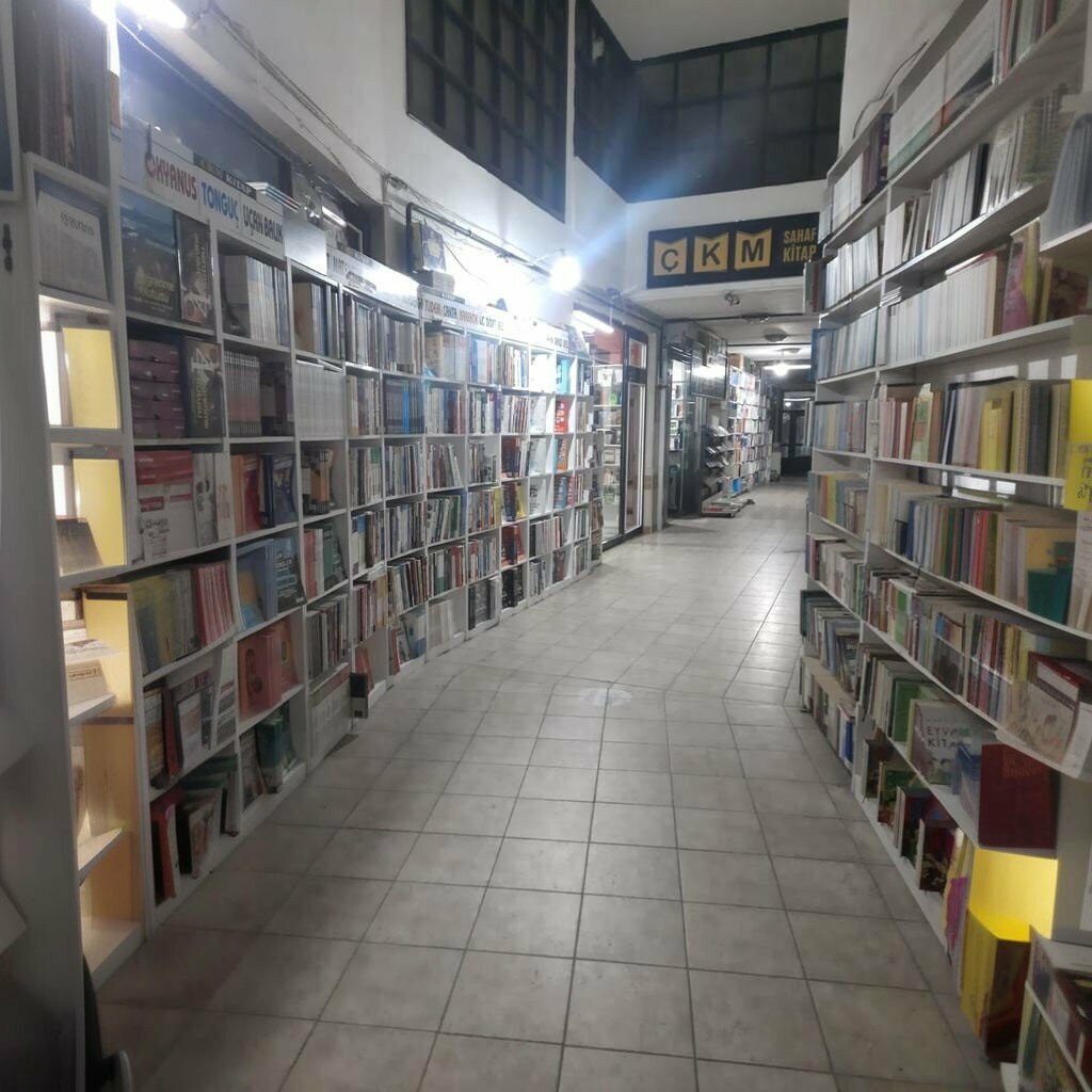 Bookstore Ckm Book, Corum, photo