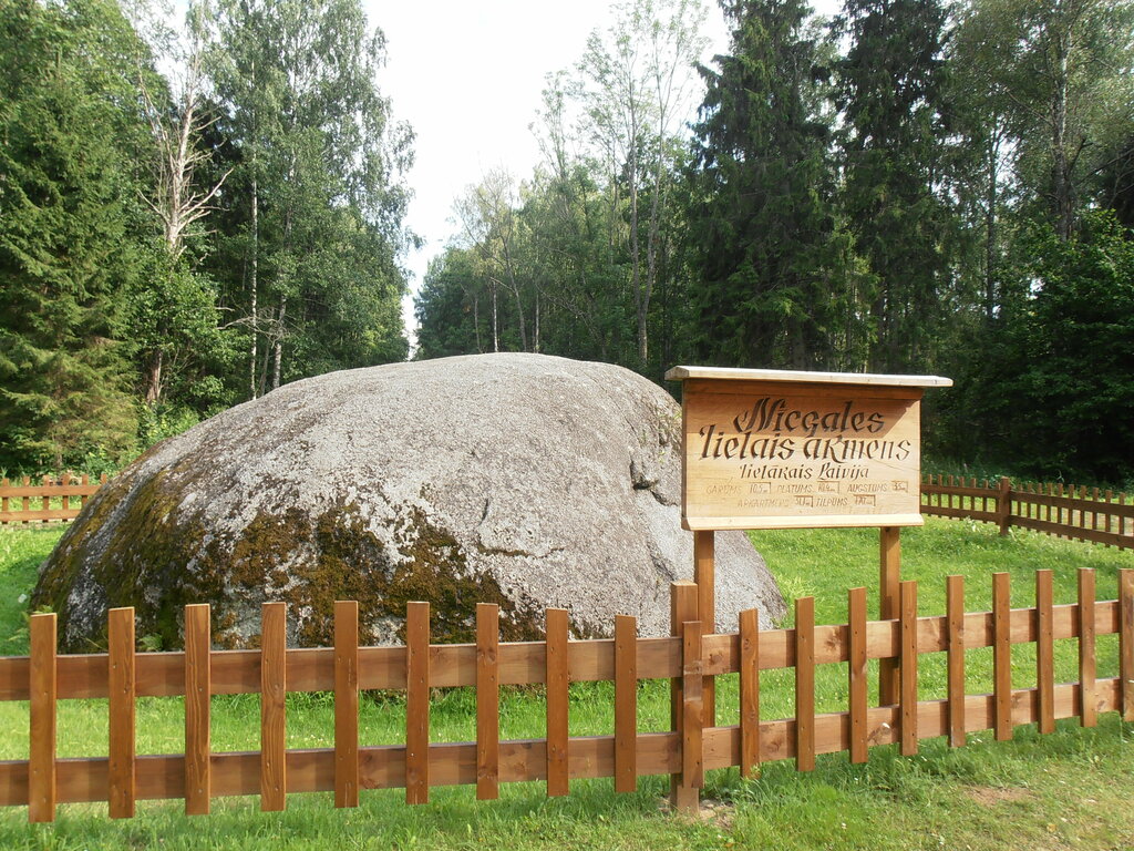 Landmark, attraction Nīcgales Lielais Akmens, Earth, photo