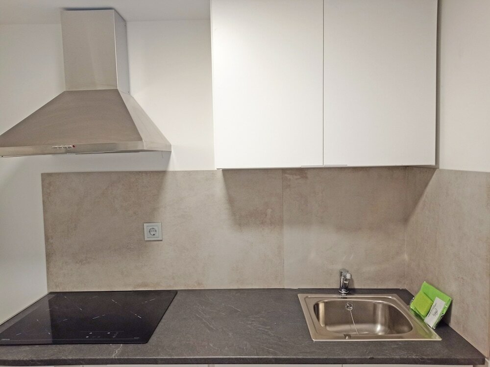 Фото Apartmentos Santander Maliaño Suites 3000