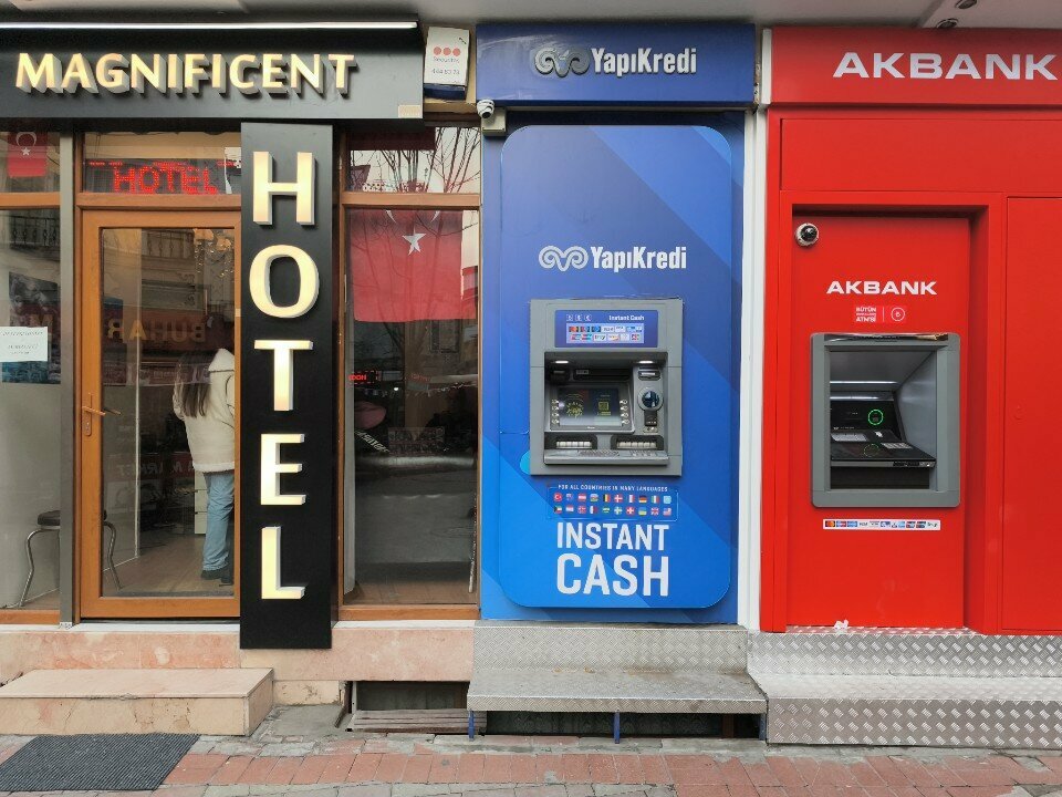 ATM Yapi Kredi, Istanbul, photo