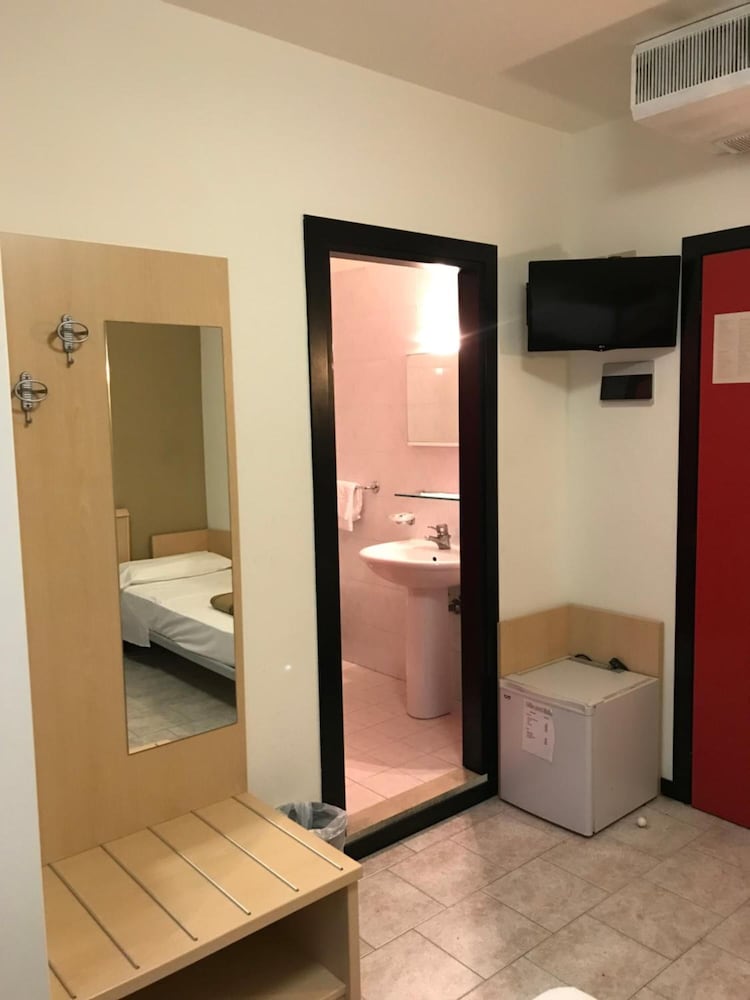 Фото Hotel Mazzini