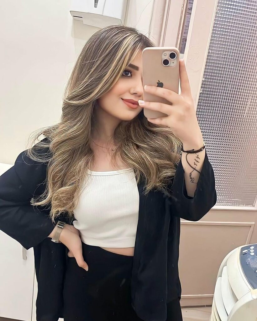 مصففو الشعر Friends Hairdresser ، اسطنبول، صورة