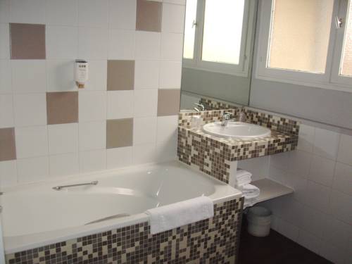 Фото Kyriad Reims Centre