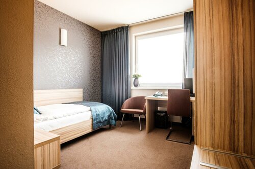 Гостиница Hotel Deluxe в Нитре