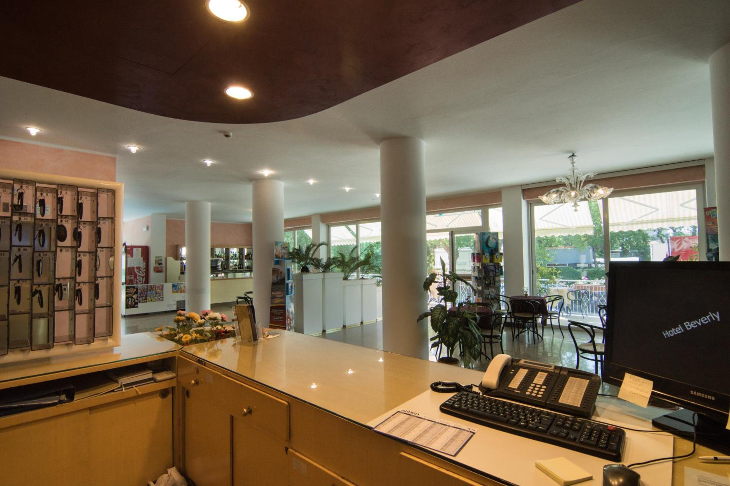 Фото Hotel Beverly