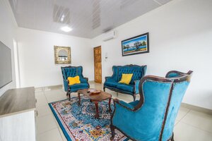 Гостиница Safi Self-Catering Suites