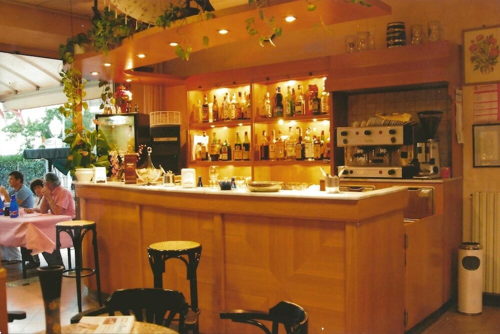 Фото Hotel Peonia