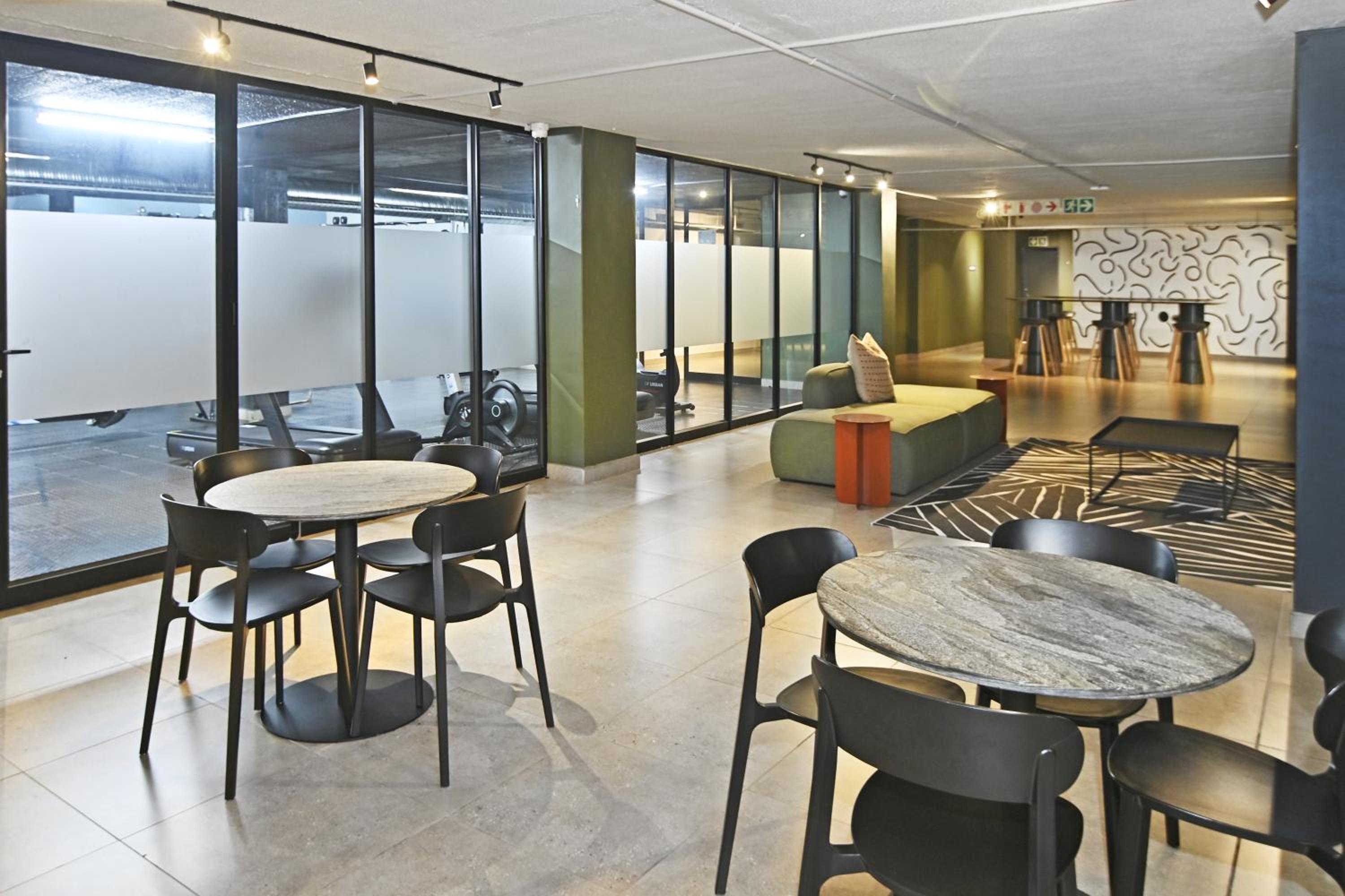 Фото Circa Aparthotel by Totalstay