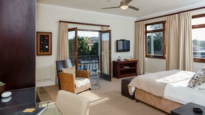 Гостиница Manor 38