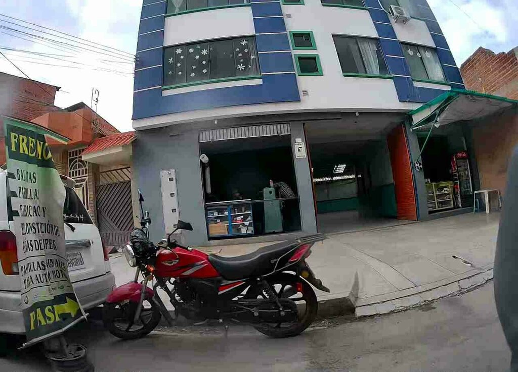 Car service, auto repair Mechanical Workshop, Cochabamba, photo