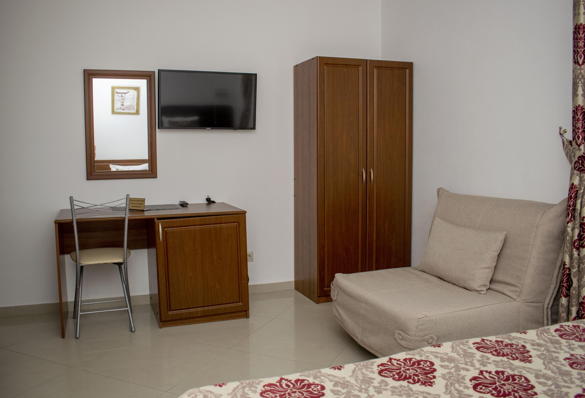 Фото Тристар