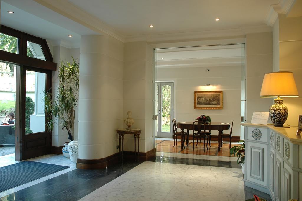 Фото Hotel Flora