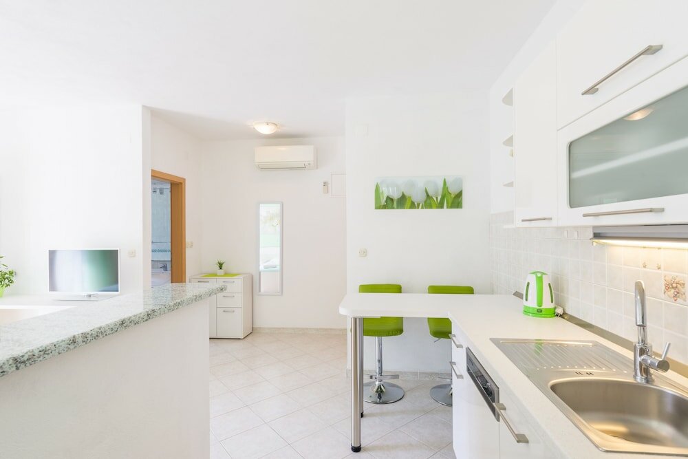 Фото Apartmani Nikolina