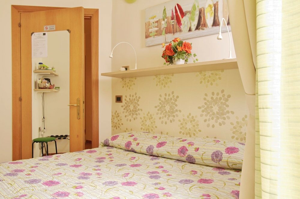 Фото B&b Napoli Plebiscito