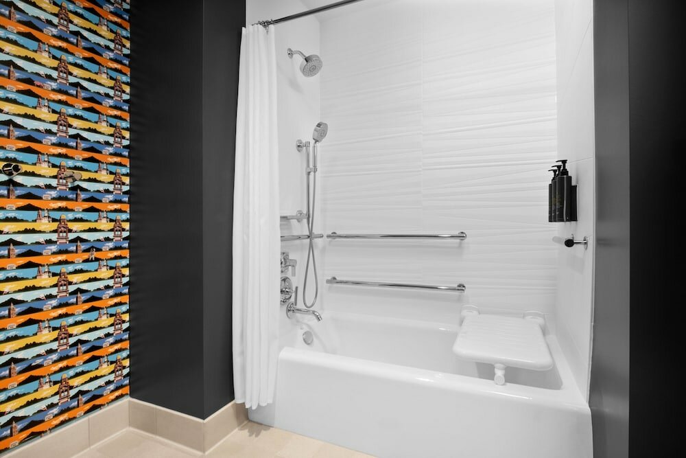 Фото Aloft Kansas City Country Club Plaza