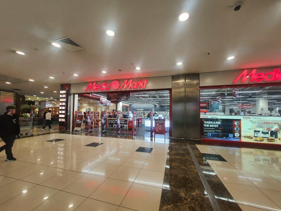 Electronics store MediaMarkt, Konya, photo