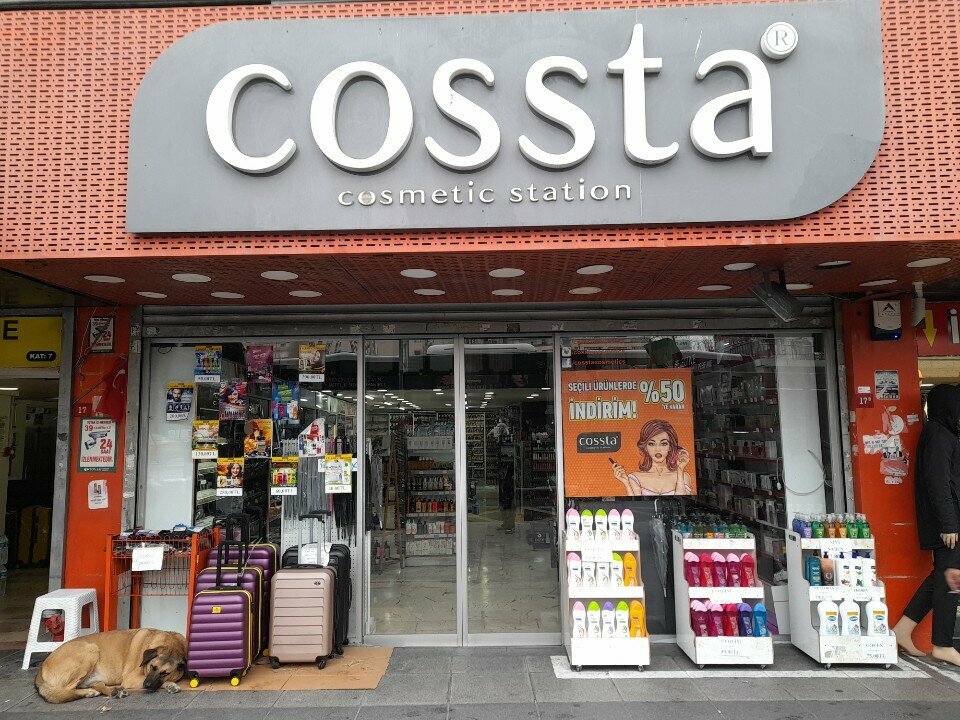 Perfume and cosmetics shop Cossta, Istanbul, photo