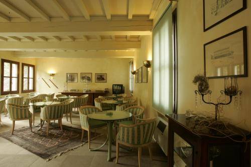 Фото Hotel Villa Nabila