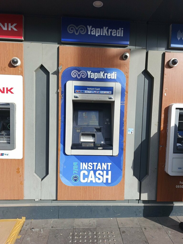 ATM Yapi Kredi, Istanbul, photo