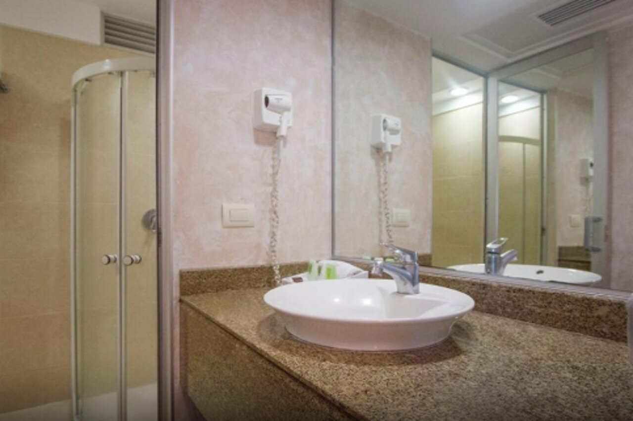 Фото Hotel Marbella