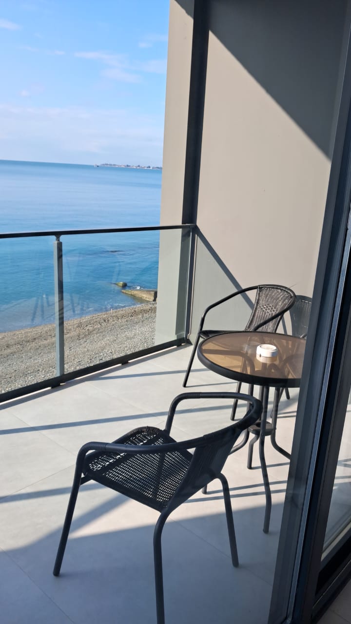 Фото Art More Hotel