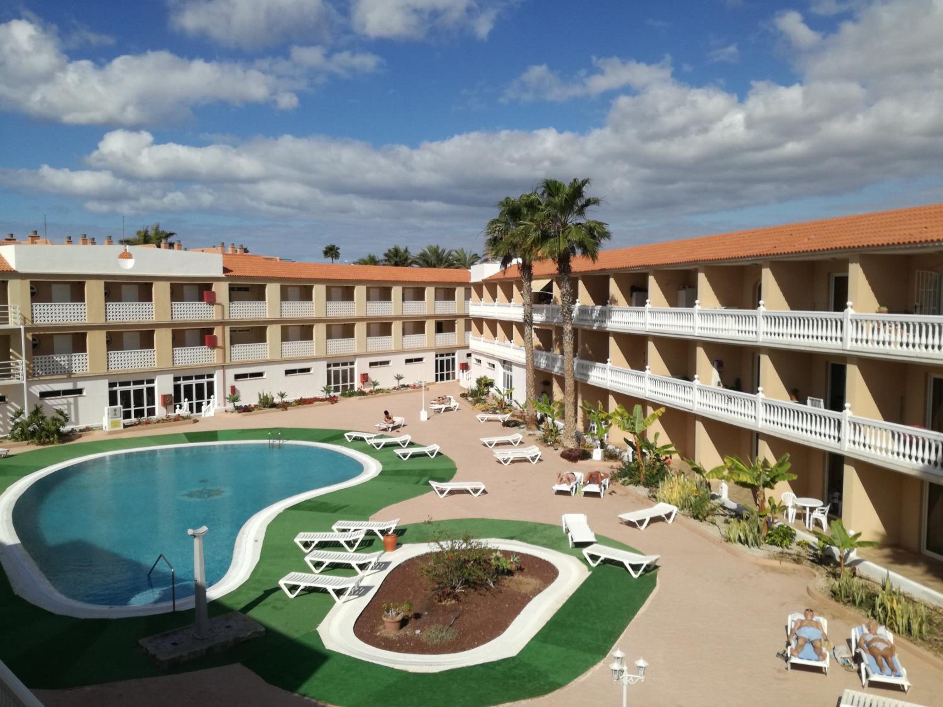 Фото отеля 1