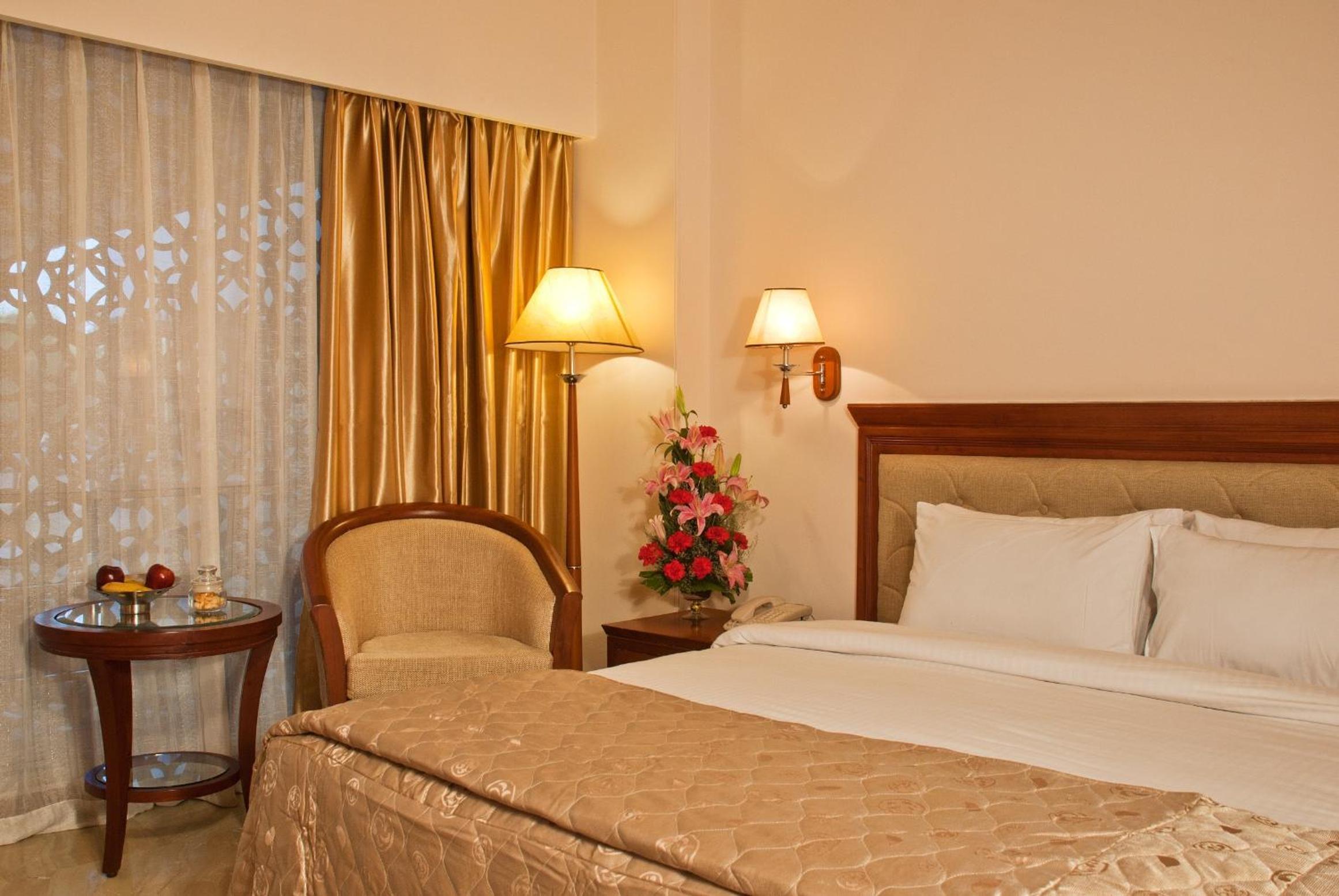 Фото Clarion Hotel Bella Casa