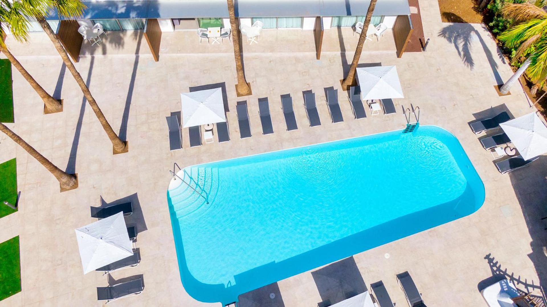 Фото Sanom Beach Resort - Adults Only 