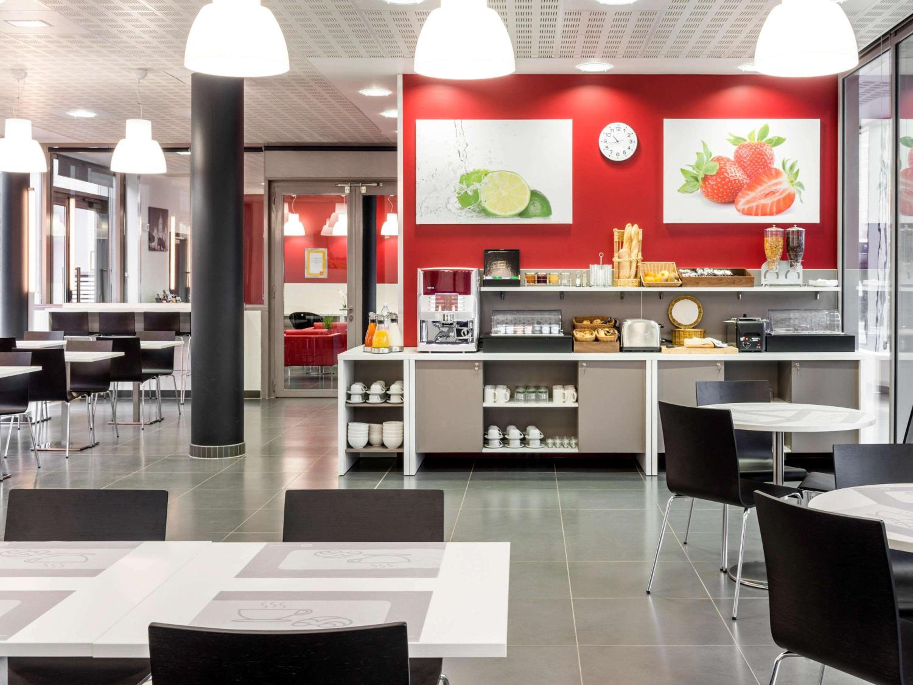 Фото Aparthotel Adagio access Paris Clichy