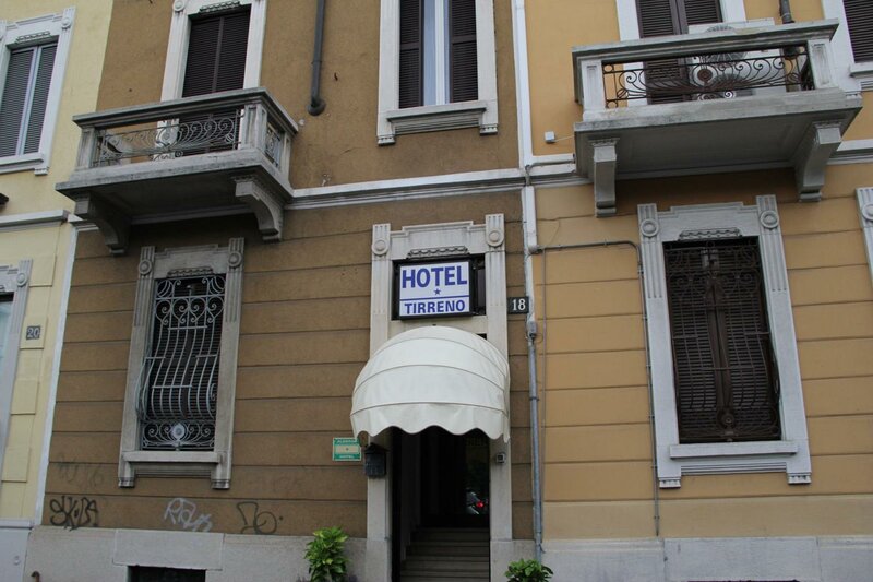Гостиница Hotel Tirreno в Милане