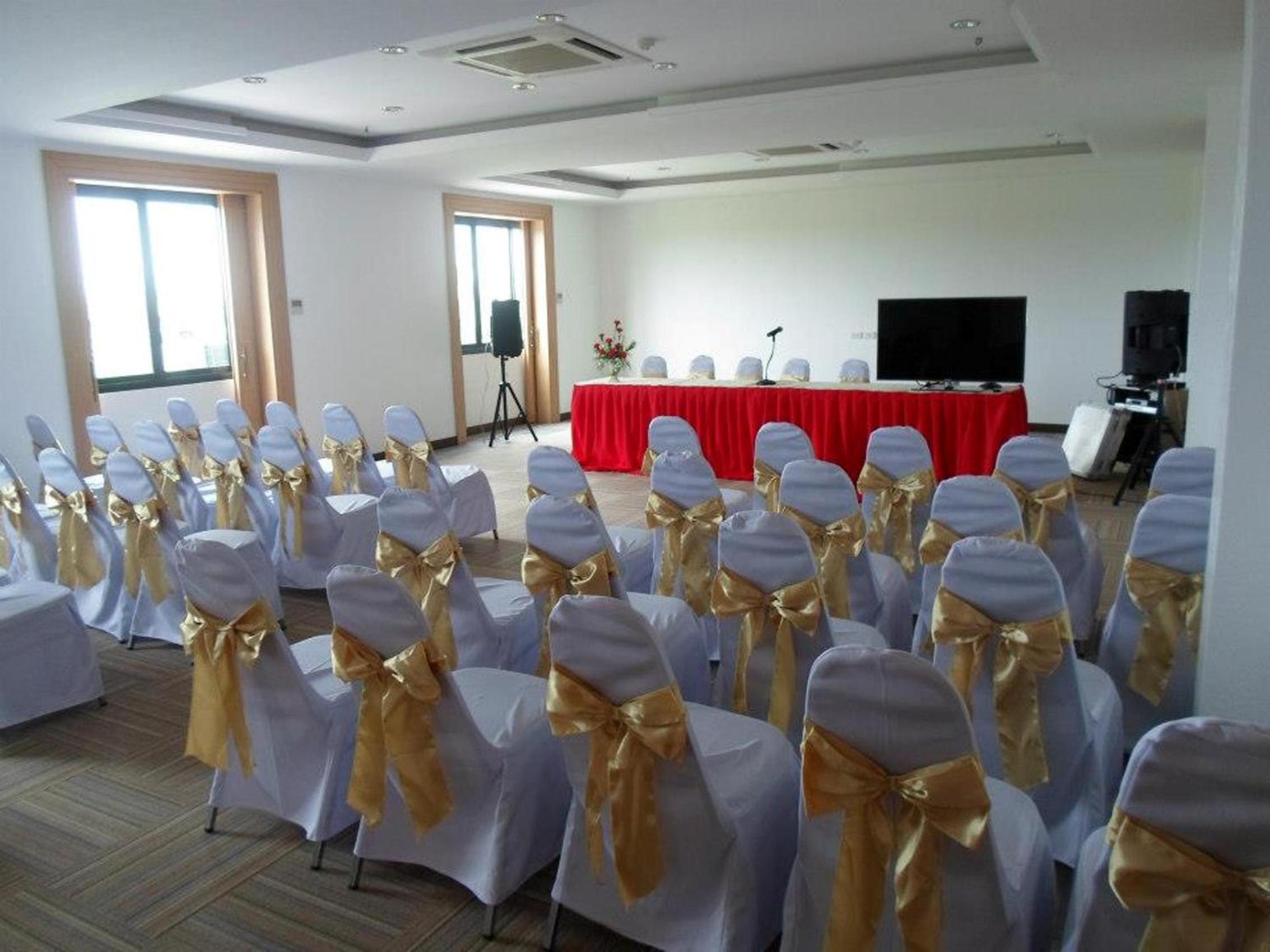 Фото Mamaison hotel