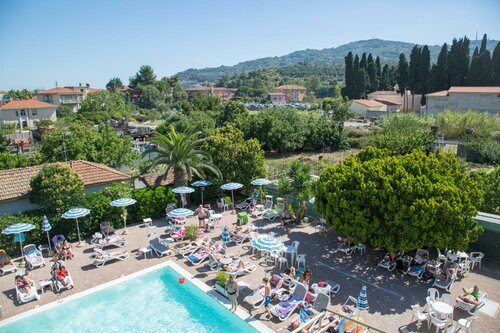 Гостиница Hotel Delle Mimose в Диано-Марине