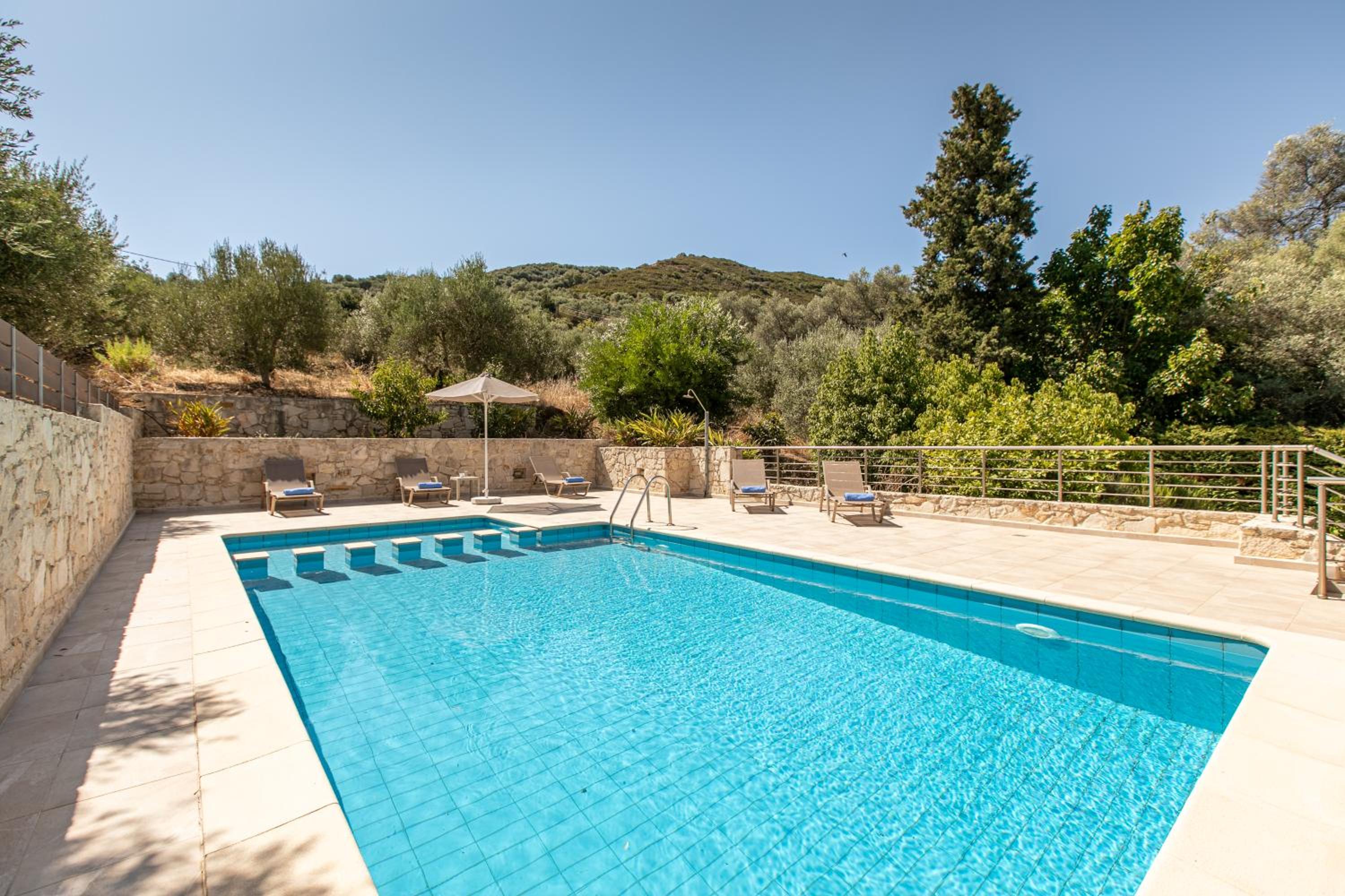 Фото Neaira Villas Chania