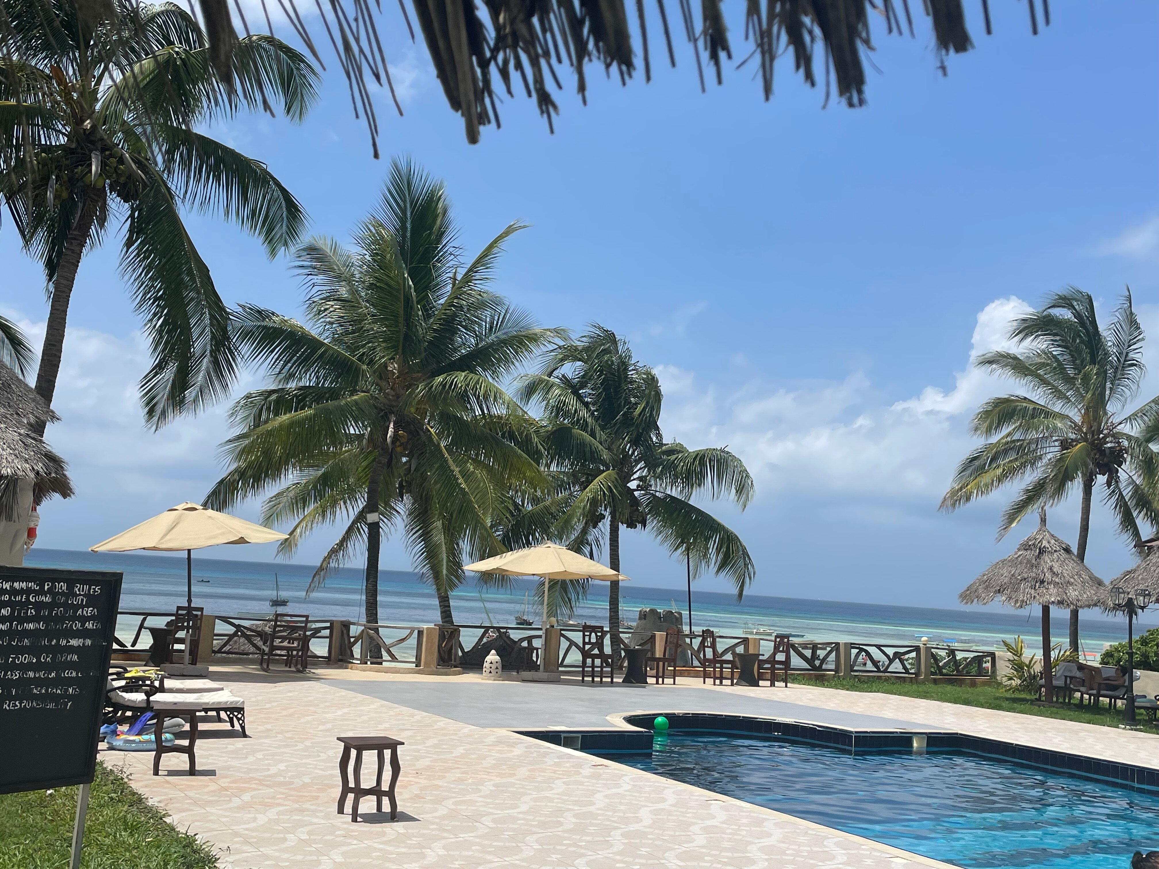 Фото 212545830475