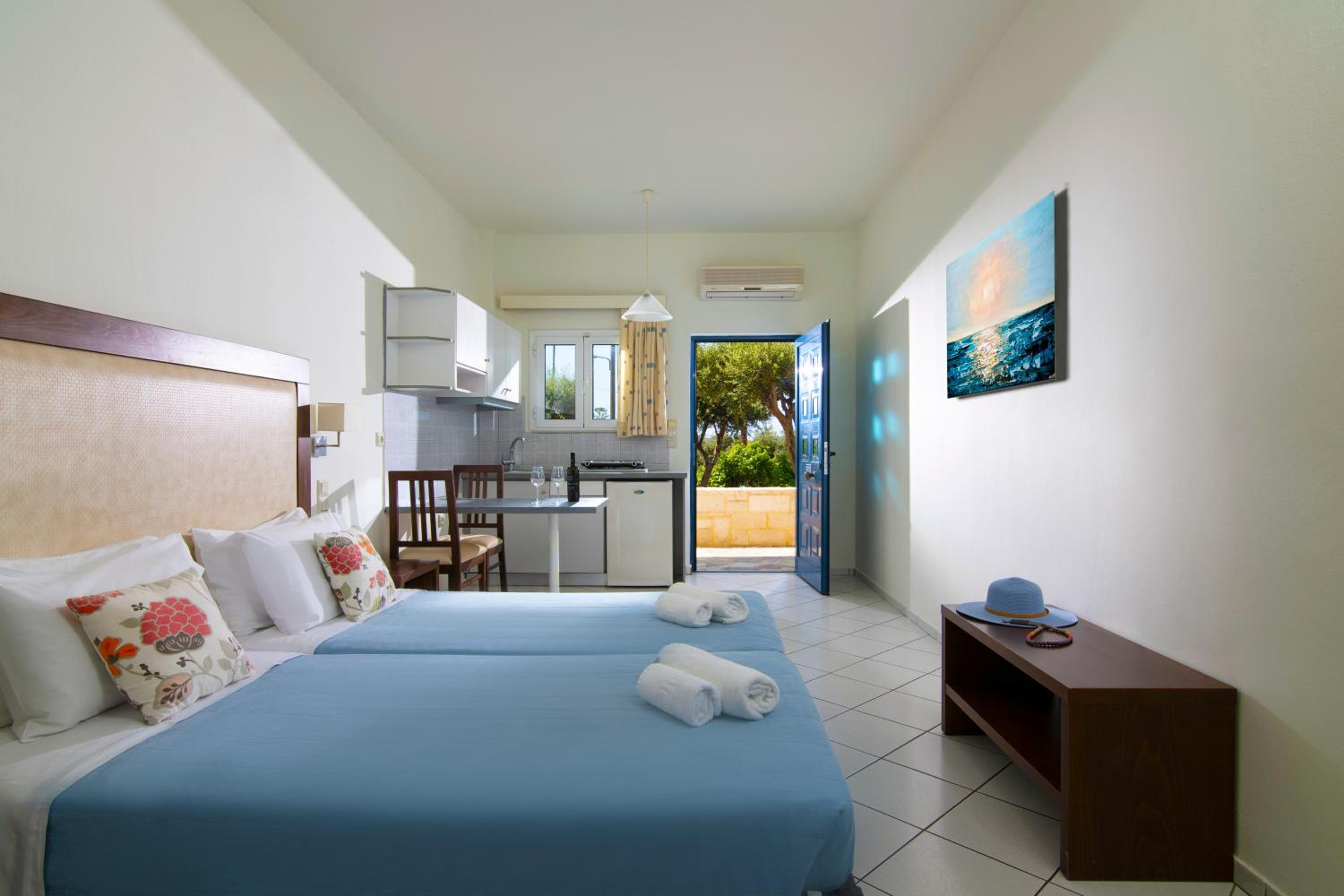 Фото Rainbow Apartments