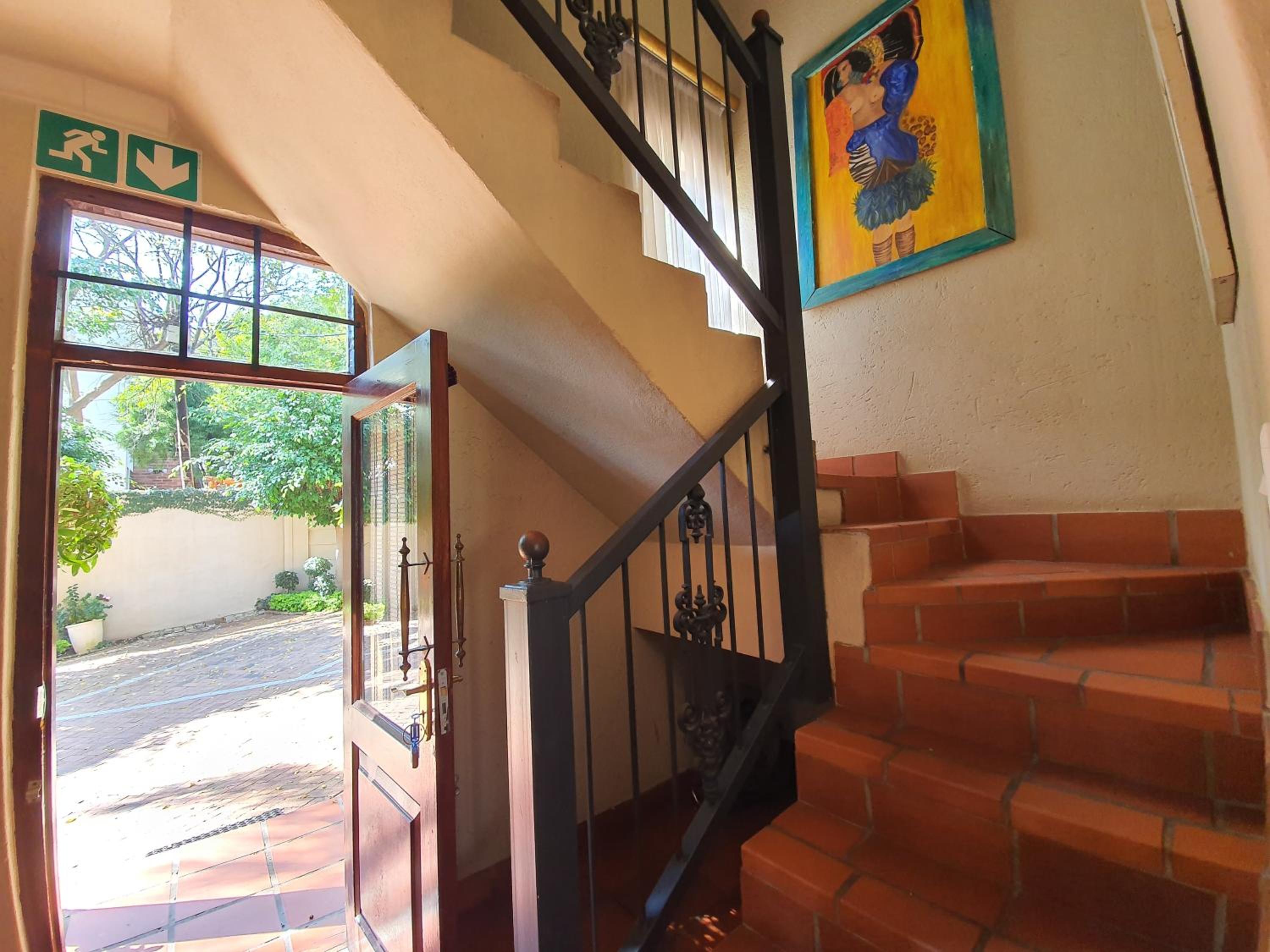 Фото Waterhouse Guest Lodges 295 Indus Street