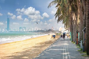 Гостиница Holiday Inn Express Haikou West Coast, an Ihg Hotel