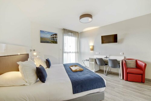 Гостиница All Suites Appart H& xF4; tel Bordeaux-Pessac в Пессаке