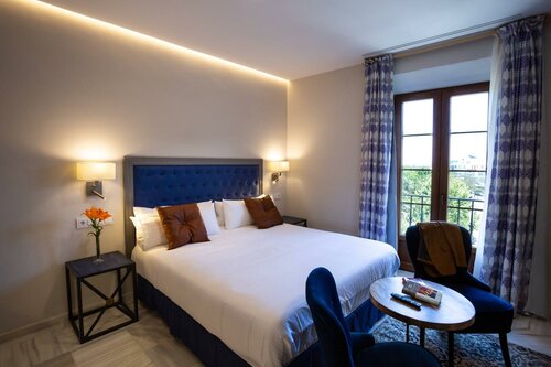 Гостиница Plazuela del Carbón Suites в Кадисе