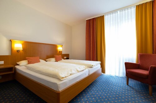 Гостиница Hotel Am Steinberg в Хильдесхайме