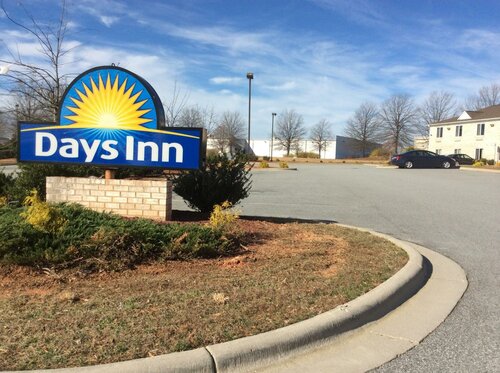 Гостиница Days Inn by Wyndham Greensboro Nc