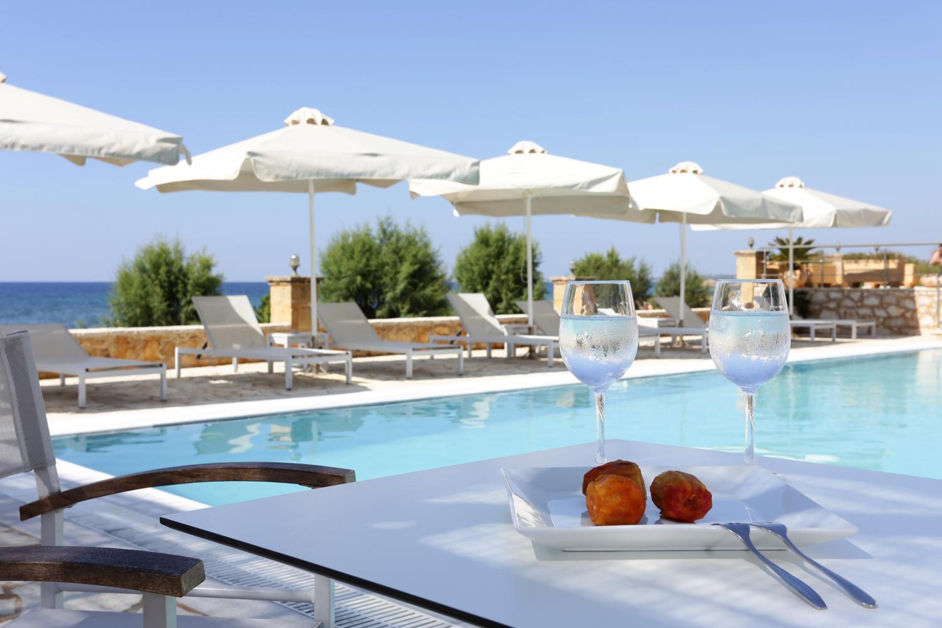 Фото Artina Hotel